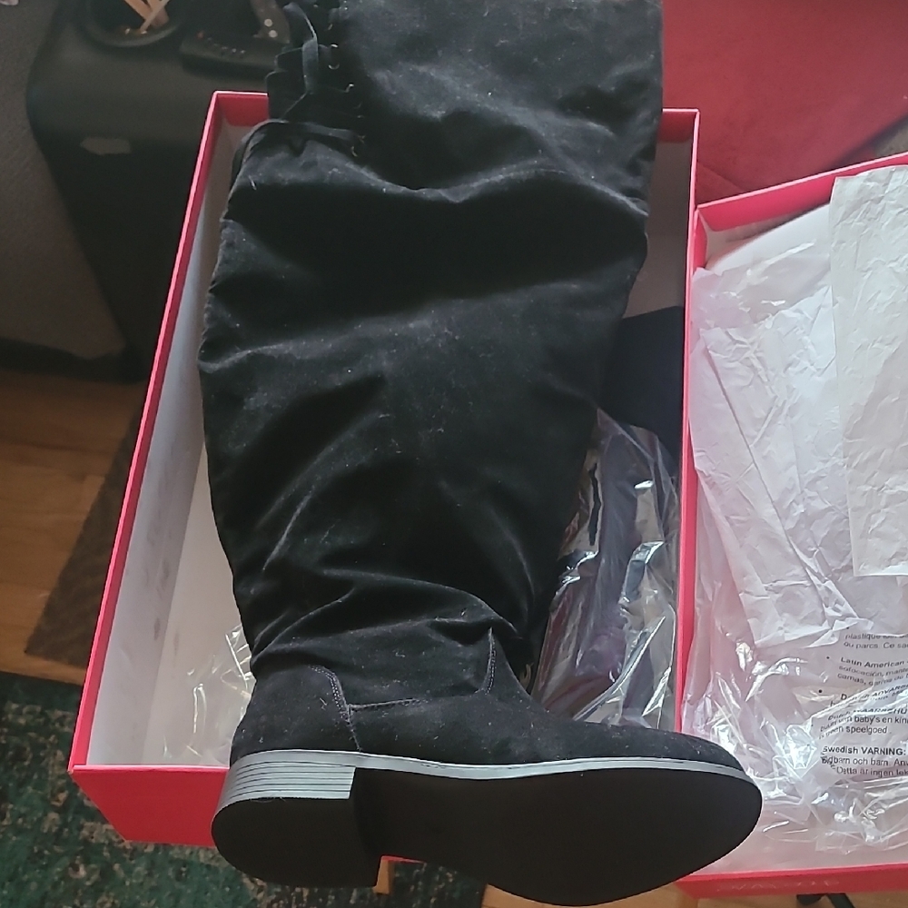 Shoe Dazzle Black Over the Knee Boots